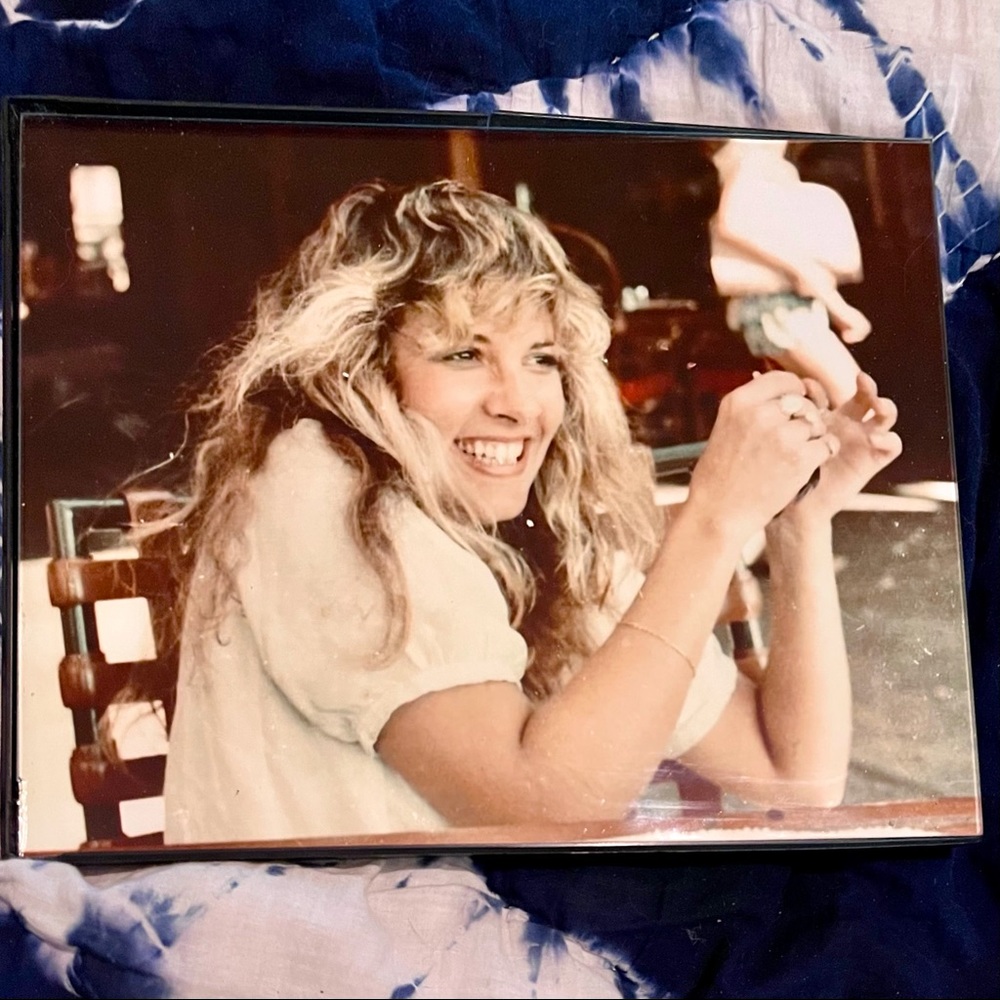 STEVIE NICKS 8X10 FRAMED PHOTO 1970S CANDID